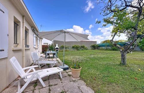 Tharon-Plage Casa | Holiday Home Villa Labbé by Interhome