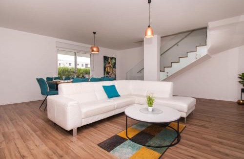 Srima Casa | Holiday Home Villa Loreta by Interhome