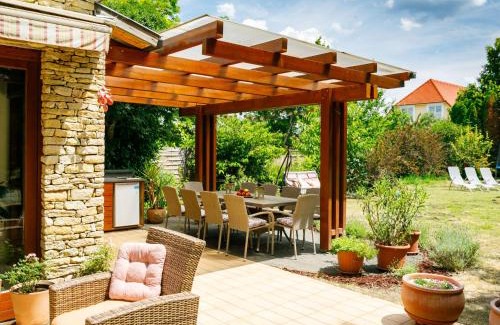 Balatonoszod Casa | Holiday Home Villa Mediterran by Interhome