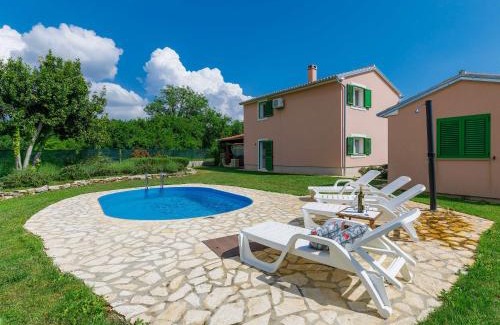 Makovci Casa | Holiday Home Villa Malini by Interhome