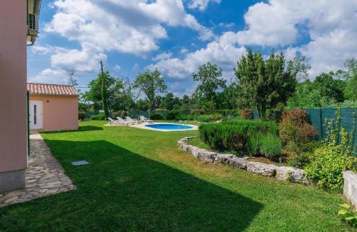 Makovci Casa | Holiday Home Villa Malini by Interhome