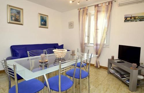 Postira Casa | Holiday Home Villa Palma by Interhome