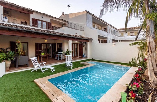 Consell Villa | Casa de vacaciones "Villa Pintor" con piscina, Wi-Fi, aire acondicionado, balcón, terraza y jardín