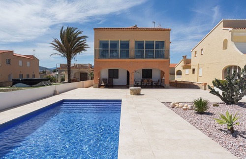 Molinell Casa | Casa de vacaciones 'Villa Rosa 1' con vistas al mar, Wi-Fi y aire acondicionado