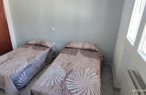 Santa Cruz del Retamar Casa | Casa de vacaciones "Villa Silvestre" con vistas a la montaña, piscina y Wi-Fi