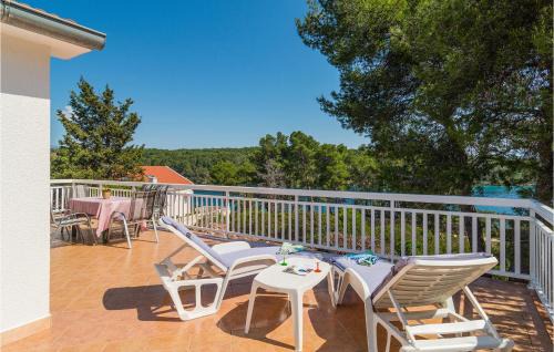Vrboska Casa | Holiday Home Vrboska With Fireplace 06