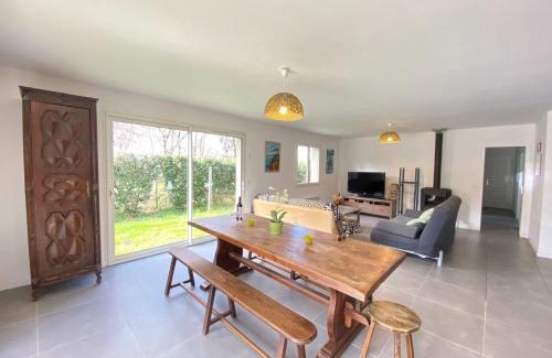 Grayan-Et-L'Hopital Casa | Holiday home with pool