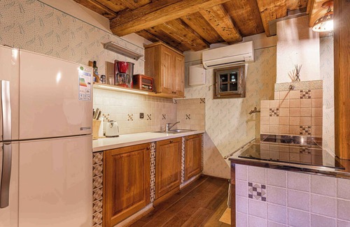 Srednje Grcevje Casa | Casa vacacional con acceso a Internet y barbacoa