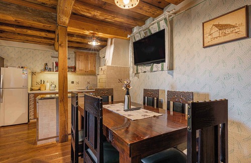 Srednje Grcevje Casa | Casa vacacional con acceso a Internet y barbacoa