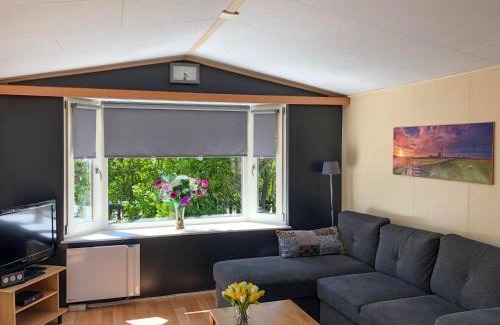 Hippolytushoef Casa | Holiday Home Wiringherlant-2 by Interhome