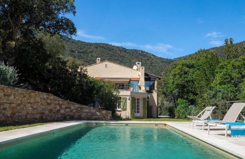 Cavalaire-sur-Mer Casa | Holiday home with swimming pool