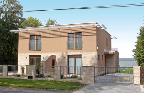 Balatonszarszo Casa | Casa vacacional con embarcadero propio, aire acondicionado y jacuzzi