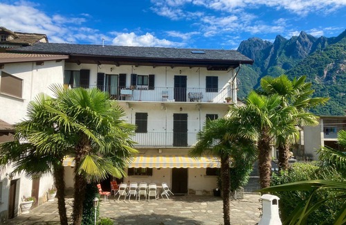 Ornavasso Casa | Holiday home with a large private garden surrounded by mountains and lakes