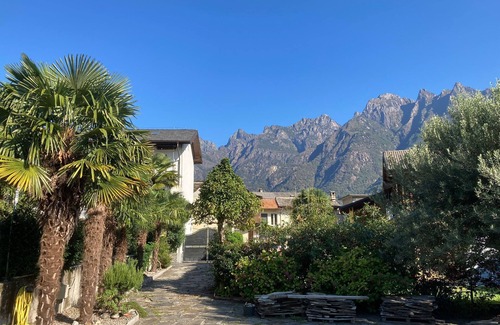 Ornavasso Casa | Holiday home with a large private garden surrounded by mountains and lakes