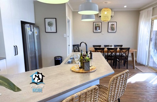 Encounter Bay Casa | PetLet 4: 4BR renovadas con playa privada y barco