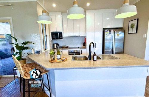 Encounter Bay Casa | PetLet 4: 4BR renovadas con playa privada y barco