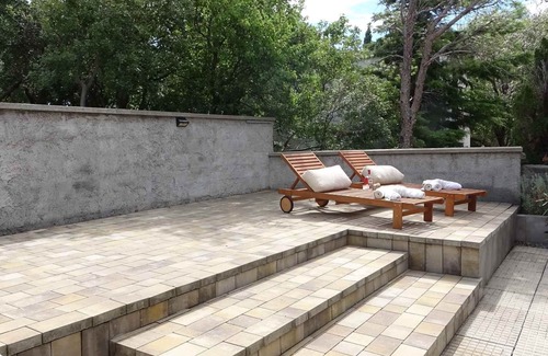 Ribarica Casa | Casa vacacional con jardín