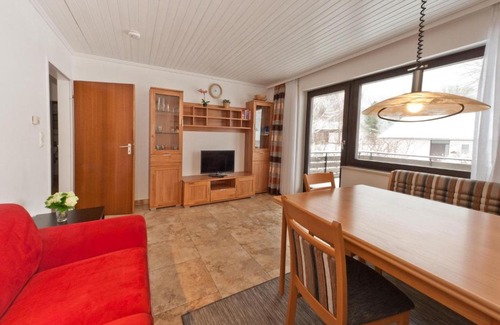 Reichenbach Casa | Holiday Home with Garden and Terrace