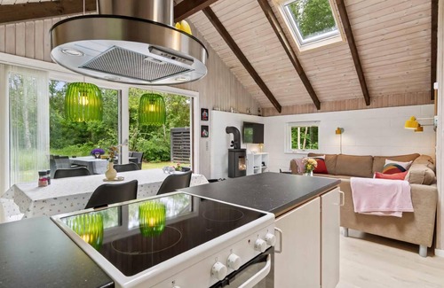 Hurup Thy Casa | Holiday home with green oasis near the fjord