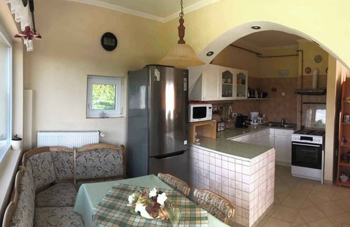Balatonalmadi Casa | Casa vacacional con piscina exterior y panorama