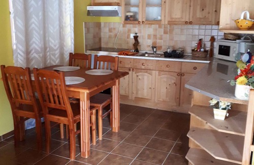 Balatonbereny Casa | Casa vacacional con piscina y terraza cubierta
