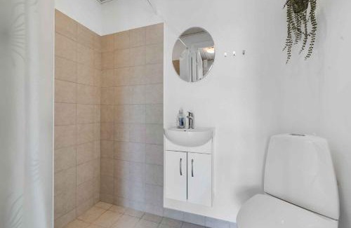 Hoensinge Casa | Holiday Home With Outdoor Jacuzzi And Shelter