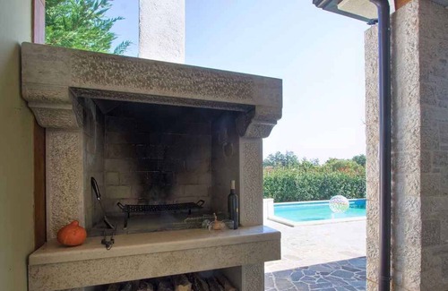 Muzini Casa | Casa vacacional con piscina y aire acondicionado