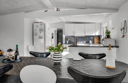 Ronbjerg Casa | Holiday home with pool and spa close to the Limfjord.