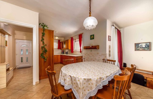 Fonyod Casa | Casa vacacional con piscina, wifi, lavavajillas