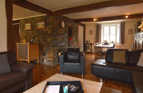 Sourbrodt Casa | Holiday Home with Sauna in Sourbrodt