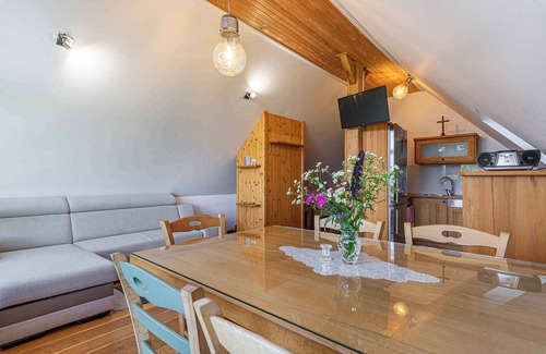 Srednje Grcevje Casa | Casa vacacional con sauna y bodega