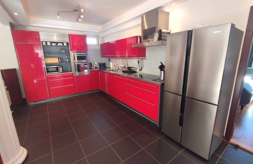 Kereki Casa | Casa vacacional con jacuzzi, sauna, aire acondicionado, WiFi y aparatos de fitness
