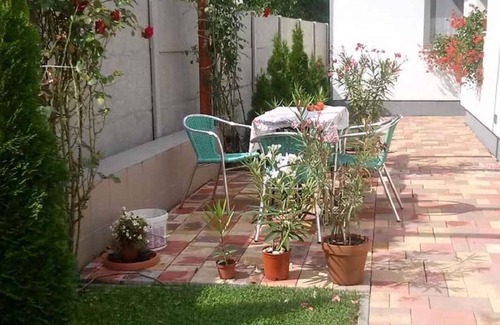 Keszthely Casa | Casa vacacional con wifi y bonito jardin