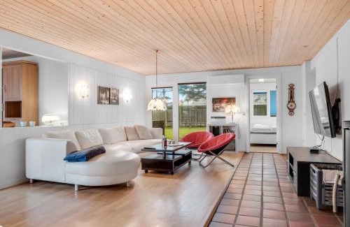 Agger Casa | Holiday Home Withulf - 500m to the fjord by Interhome