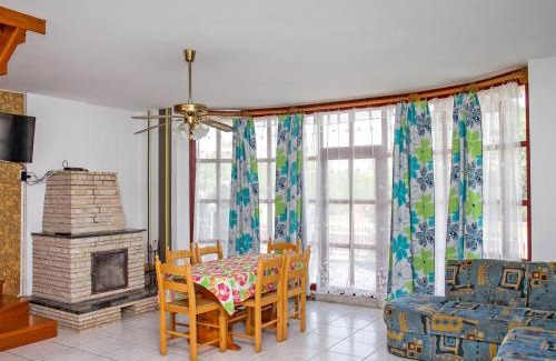 Balatonmariafurdo Casa | Holiday Home Yellow 2 by Interhome