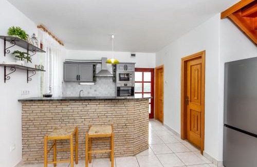 Balatonmariafurdo Casa | Holiday Home Yellow 2 by Interhome