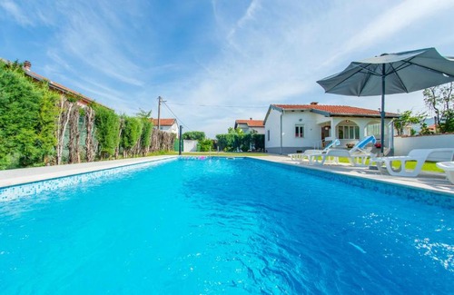 Blagaj Casa | Holiday Home ZLATAR next to Buna river