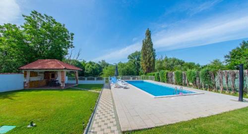 Blagaj Casa | Holiday Home ZLATAR next to Buna river