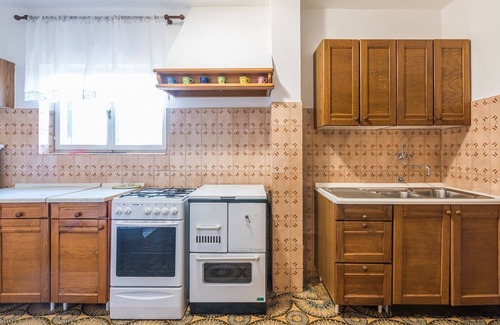 Sveti Lovrec Apartamento | Ferienhaus Zora with Whirlpool