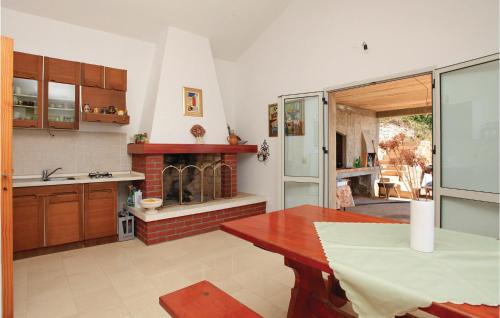 Zrnovo Casa | Holiday Home Zrnovo With Fireplace X