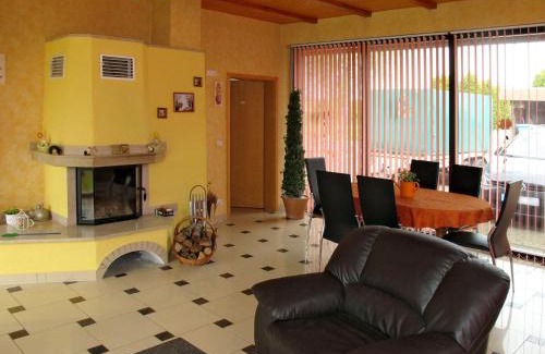 Woldegk Casa | Holiday Home Zum Katzengrund I by Interhome