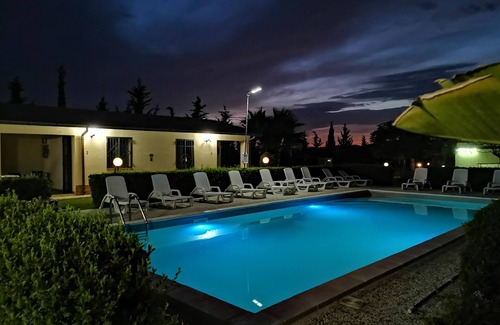 Cattolica Eraclea Casa | Casas de vacaciones con piscina y jardín, cerca del mar y muy bien comunicadas .......