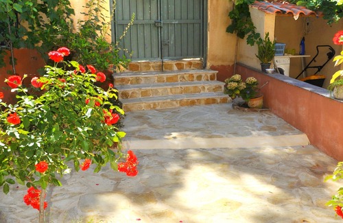 Agios Gordios Apartamento | Holiday House Angelos B on Agios Gordios Beach