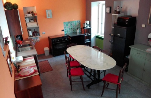 Diano d'Alba Casa | Casa de vacaciones Diano d'Alba para 2 - 5 personas con 2 dormitorios - Casa pareada