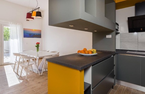 Dugopolje Casa | Casa de vacaciones Dugopolje para 1 - 11 personas con 5 dormitorios - Casa de vacaciones