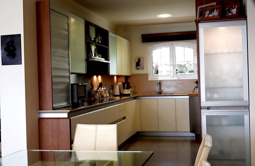 Montana la Data Casa | Vivienda Vacacional con Vista al Mar y Piscina Privada