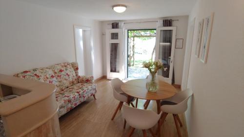 Bol Casa | Holiday house in Bol with sea view, terrace, air conditioning, WiFi 120-1