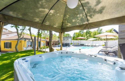 Kukci Casa | Holiday house in Porec with balcony, air conditioning, WiFi, washing machine (4928-2)