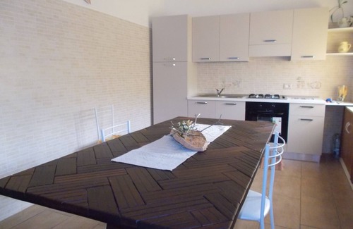 La Maddalena Apartamento | Casa de vacaciones en el casco antiguo, a pocos kilómetros de las hermosas playas