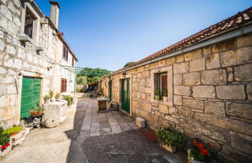 Zrnovo Casa | Holiday house in Zrnovo with terrace, air conditioning, WiFi 3709-2
